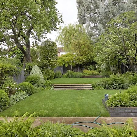 Ferienwohnung Unwind In Style 2Br With Cozy Backyard For Groups London Exterior foto