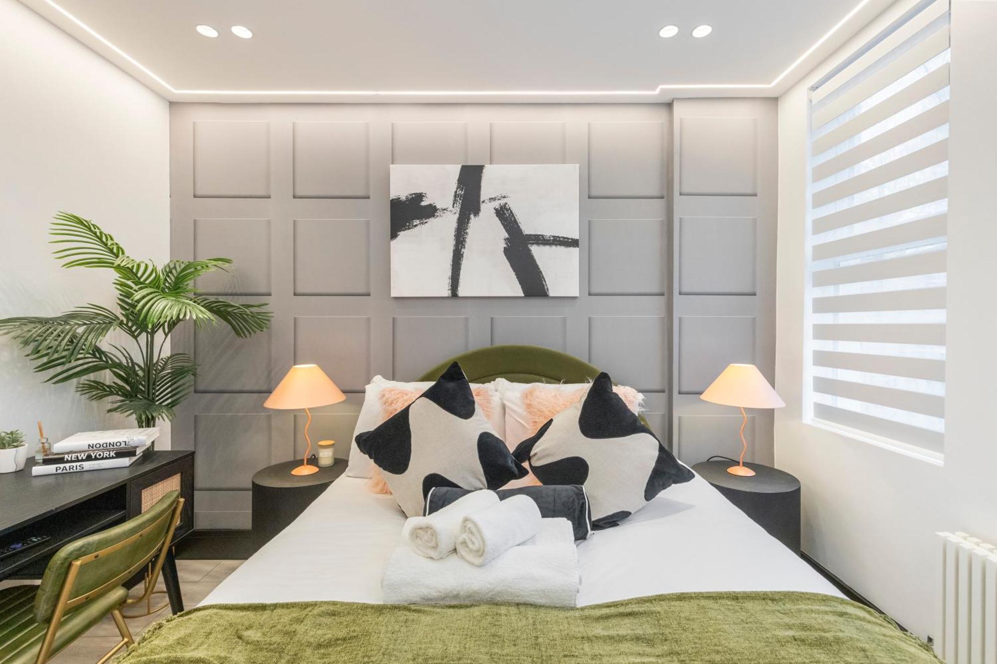 Ferienwohnung Unwind In Style 2Br With Cozy Backyard For Groups London Exterior foto